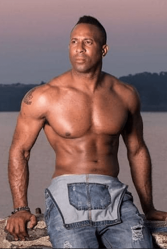 Portrait du stripteaseur Brice