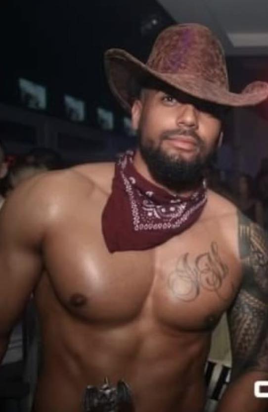 Portrait du stripteaseur James