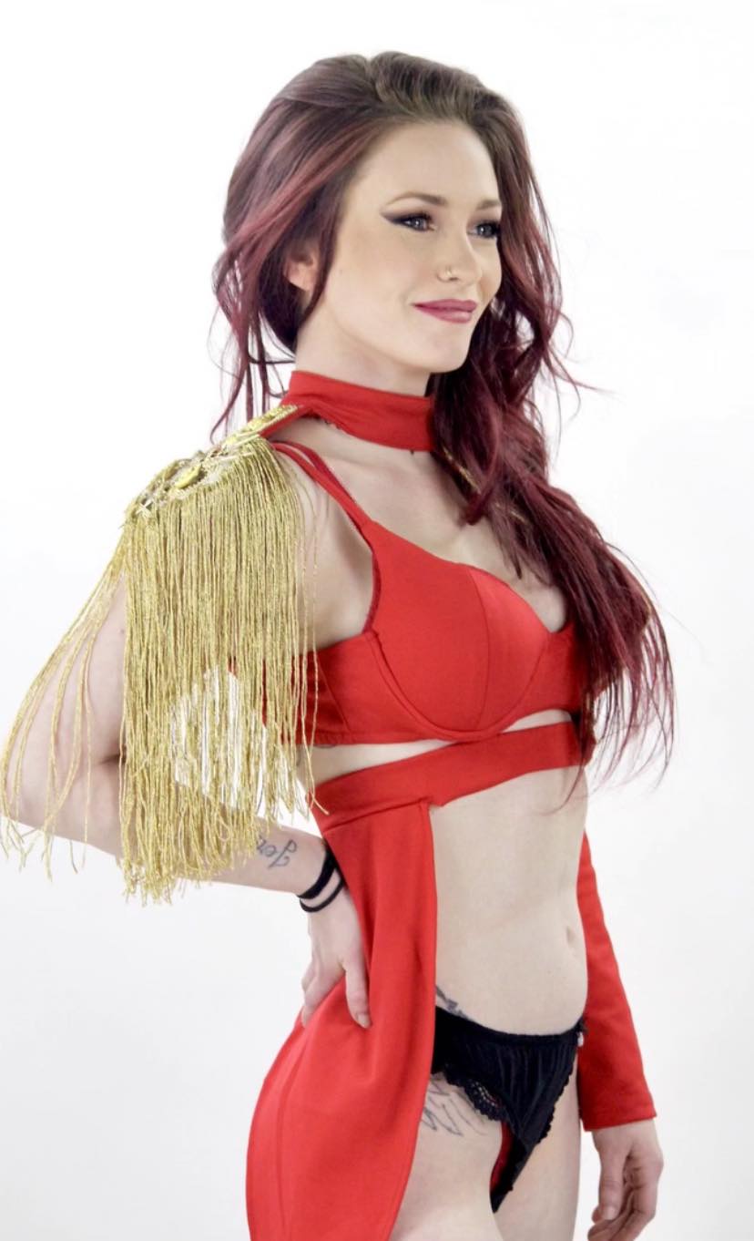 Portrait de la stripteaseuse Mely