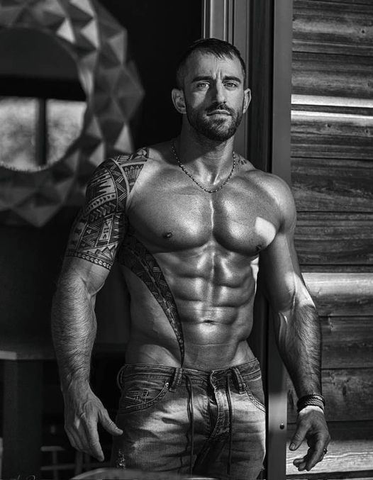 Portrait du stripteaseur Mathéo